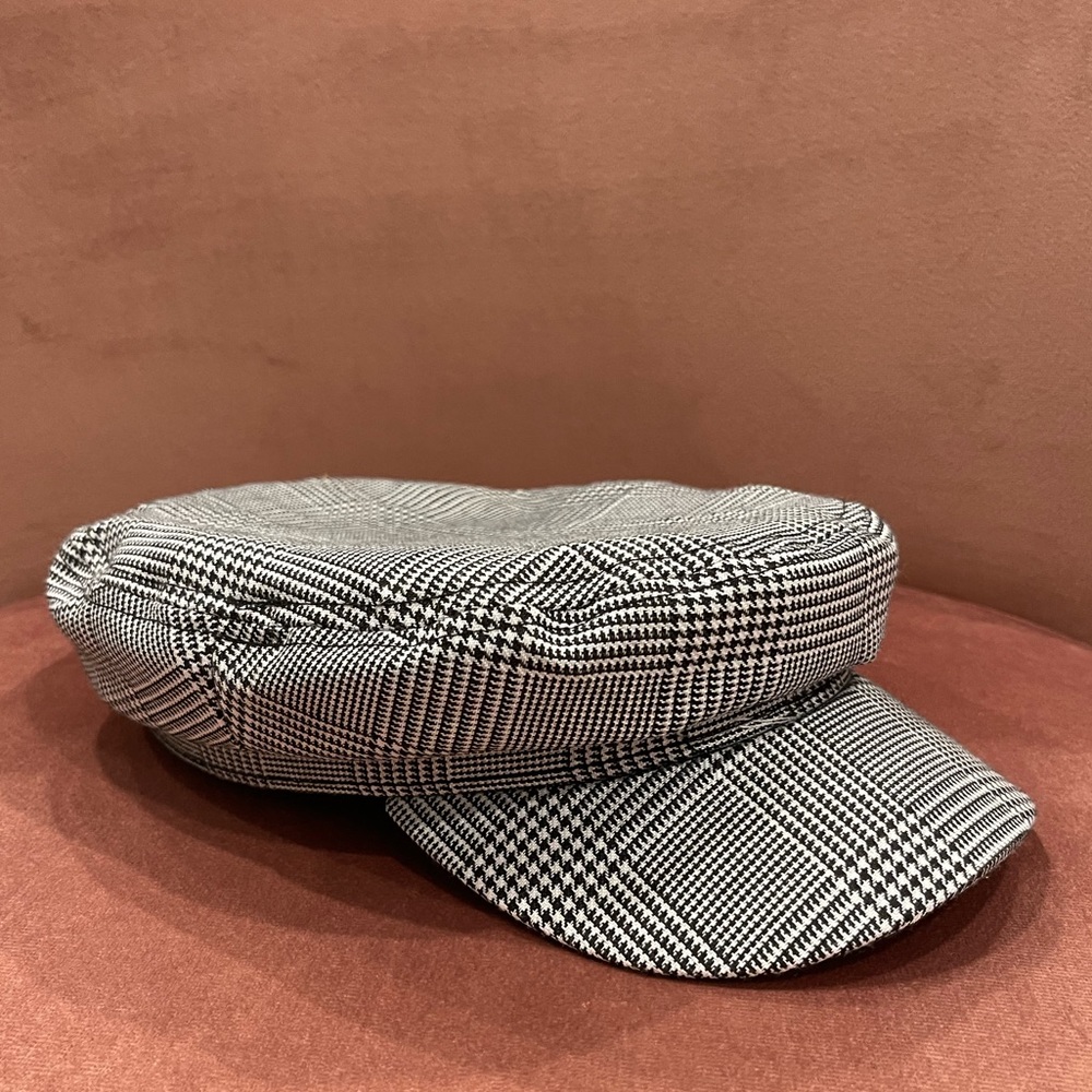 Houndstooth hat